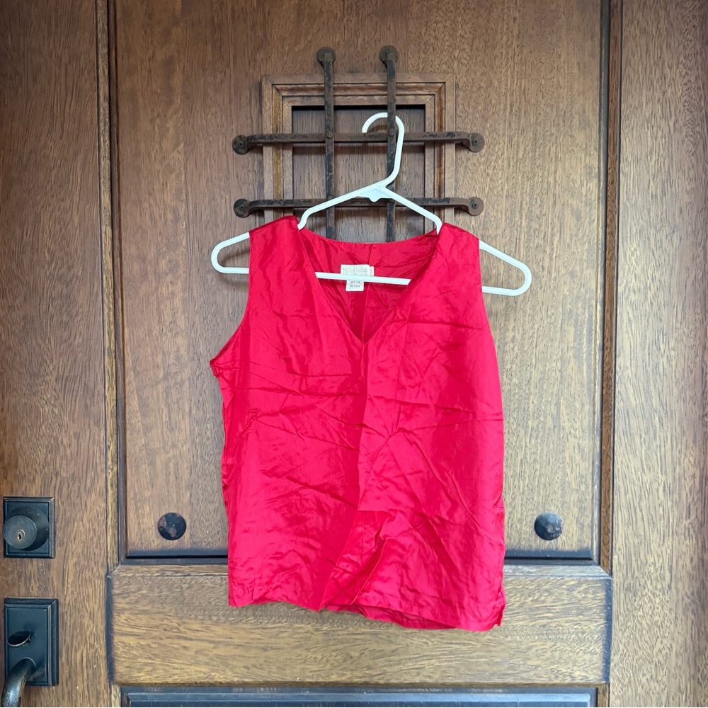 Red Cropped top 100% silk size S